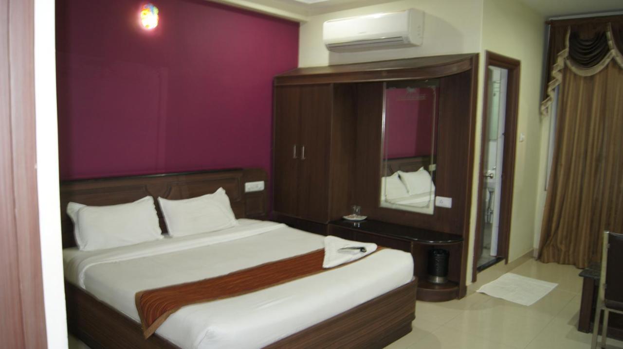 Hotel Mgm Grand Srikalahasti Bagian luar foto