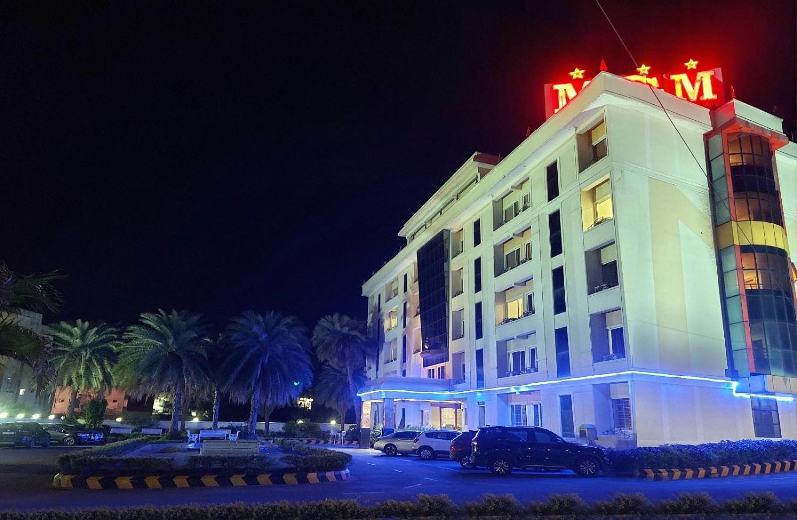 Hotel Mgm Grand Srikalahasti Bagian luar foto