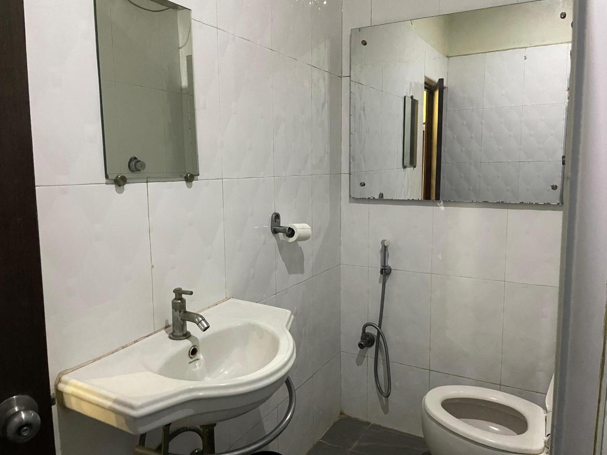 Hotel Mgm Grand Srikalahasti Bagian luar foto