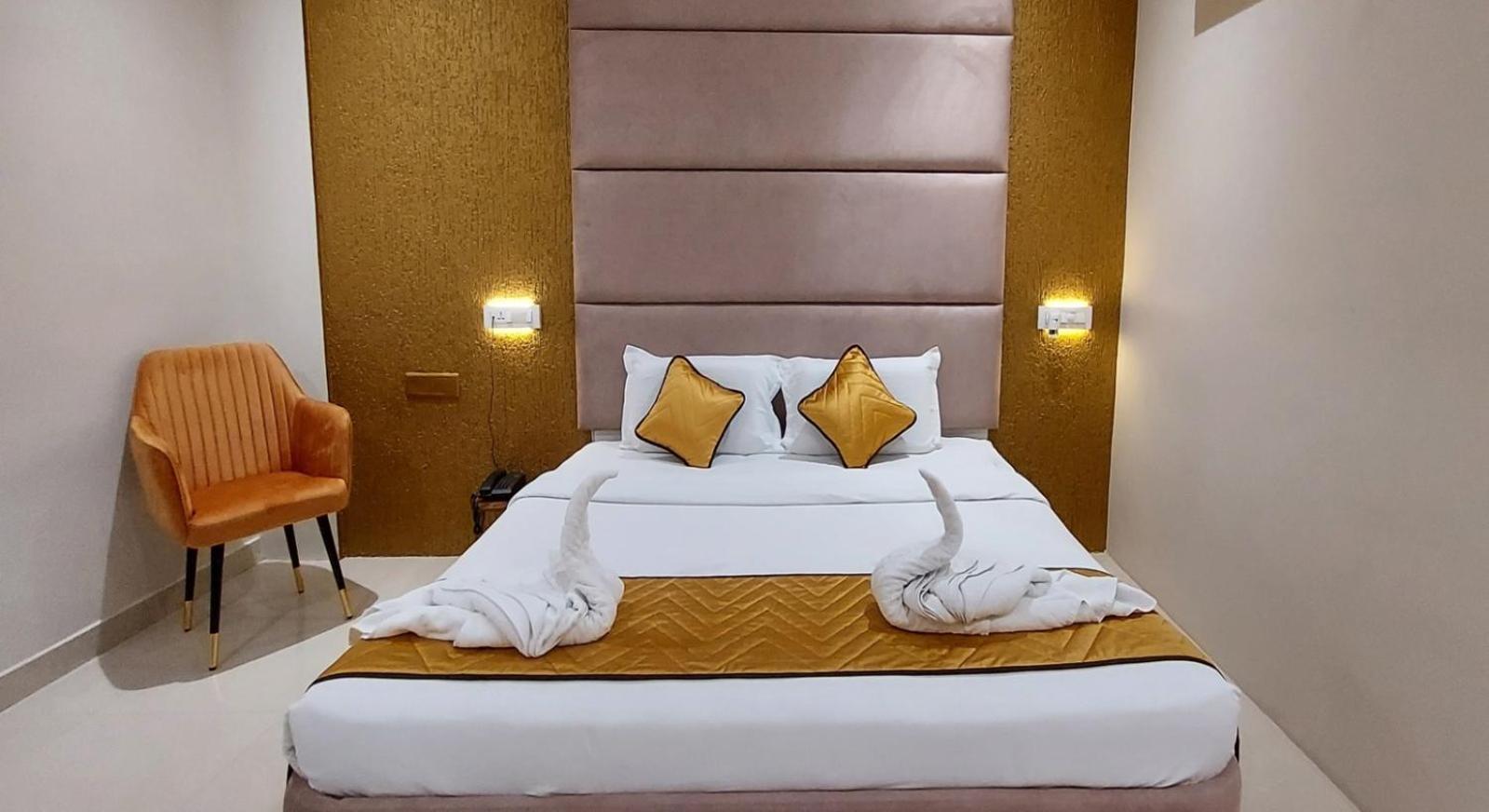 Hotel Mgm Grand Srikalahasti Bagian luar foto